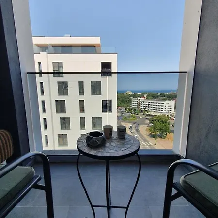 Apartament37 *